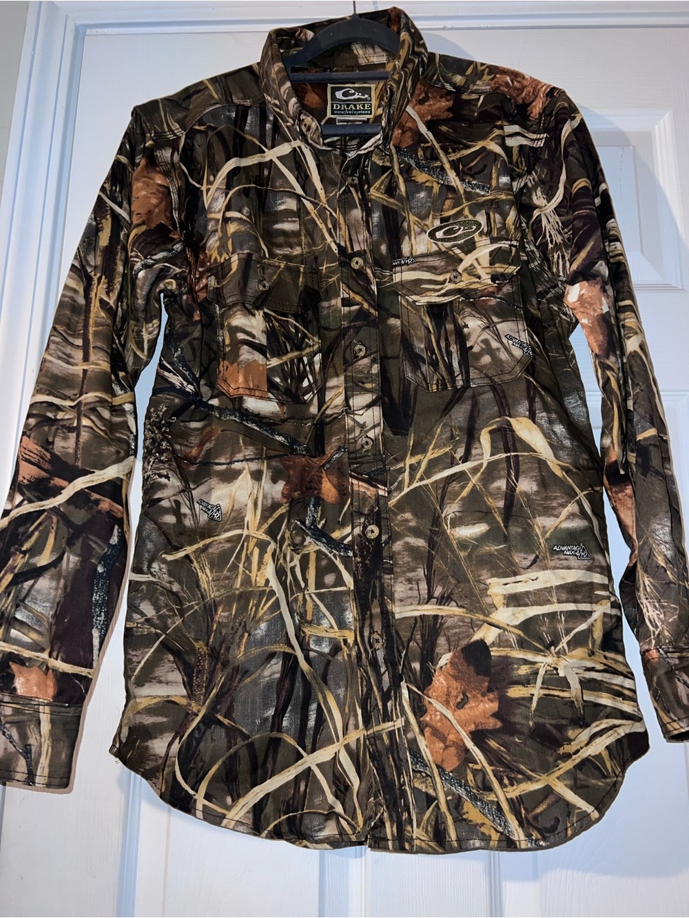 Drake Waterfowl camouflage Realtree Max-4 pattern button-down shirt size M